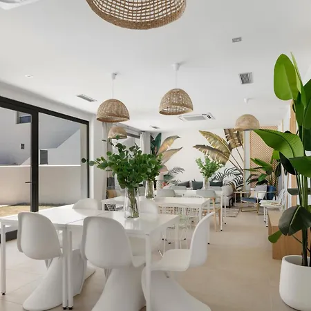 Apartment Vivi Homes - Blossom Pool, Gym & Terrace *