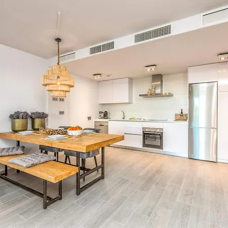 Apartment Vivi Homes - Blossom Pool, Gym & Terrace *